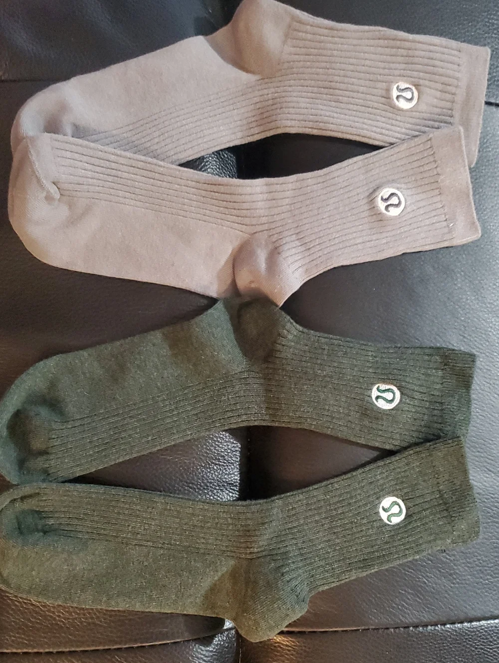 lululemon athletica Ribbed Crew Socks in Light Gray and Dark Gray